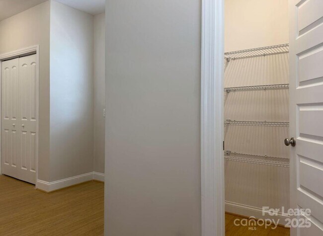 Building Photo - 6607 Wildbrook Dr