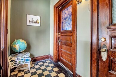 Building Photo - 501 Bird Ave