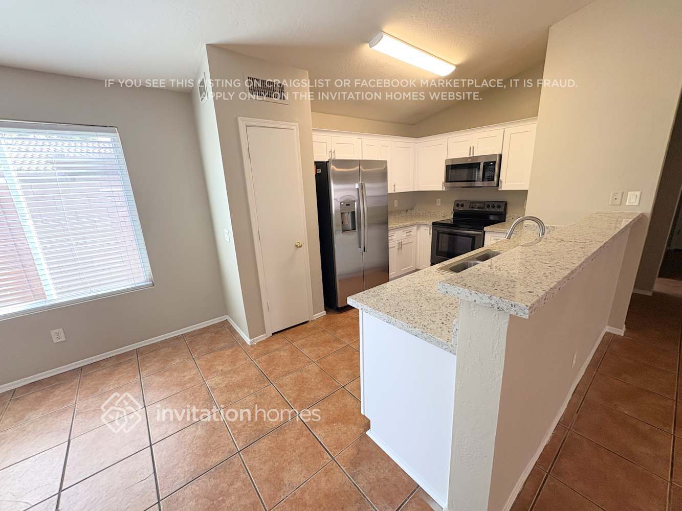 Building Photo - 8930 W Avalon Dr