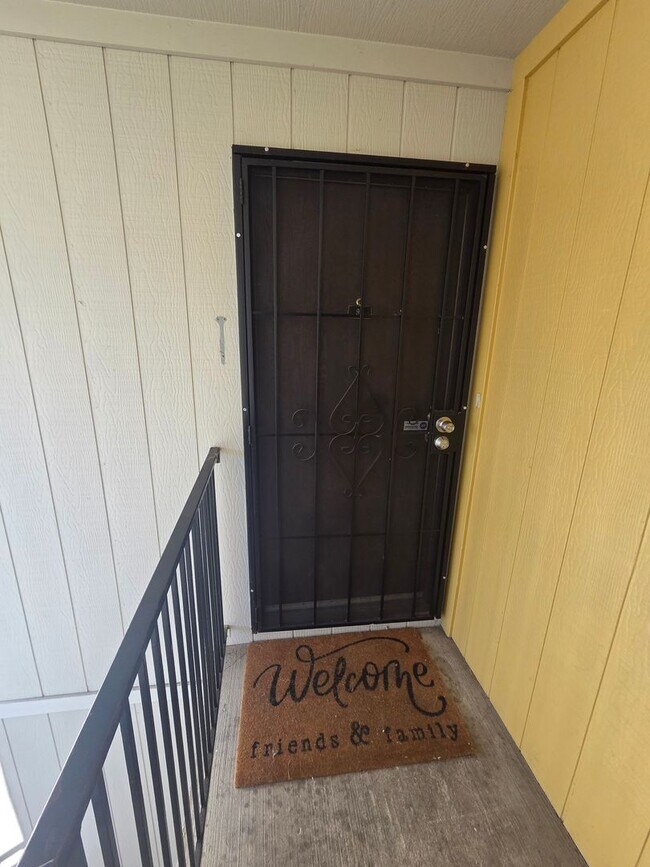 Building Photo - Life Just Got Better