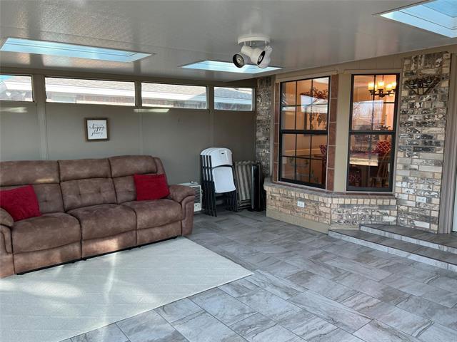 Building Photo - 2902 Rex Allen Dr