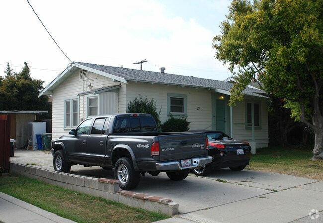 Primary Photo - 81-85 S Santa Rosa St