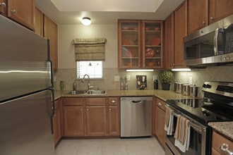 Interior Photo - Estancia Townhomes