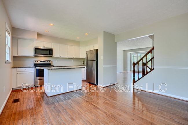 Building Photo - 3419 Clairborne Way