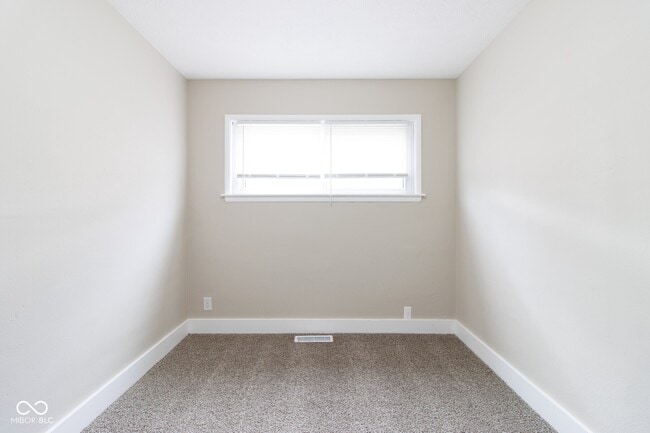 Building Photo - 1716 Drexel Dr