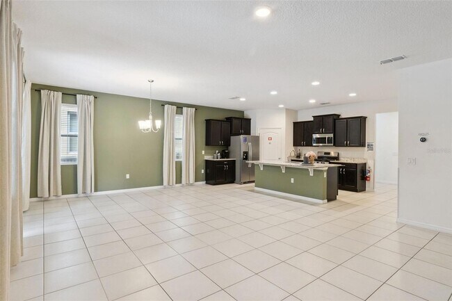 Building Photo - 5289 Oakbourne Ave