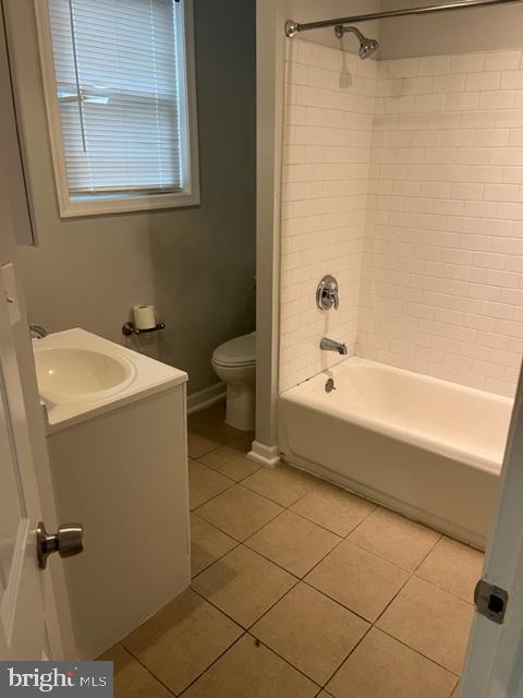 Building Photo - 708 Hartford Ct