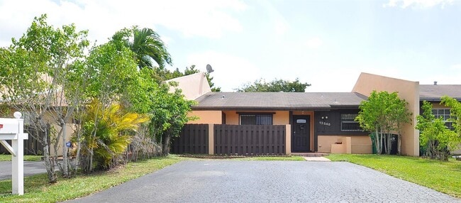 Building Photo - 12548 SW 119th Terrace