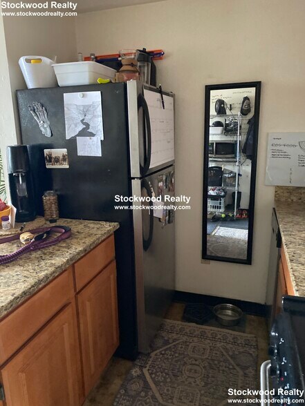 Building Photo - 382 Dorchester St