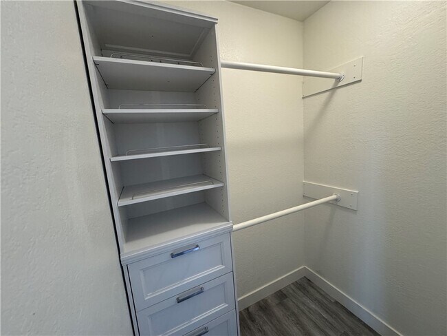 Building Photo - 26162 Sanz