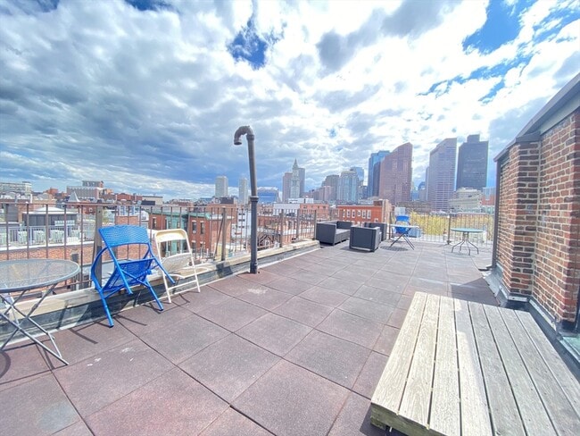 Building Photo - 14 Cooper St