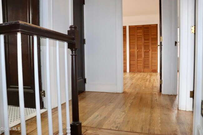 Building Photo - 647 New Scotland Ave