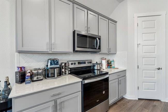 Building Photo - 308 Barton Run Dr