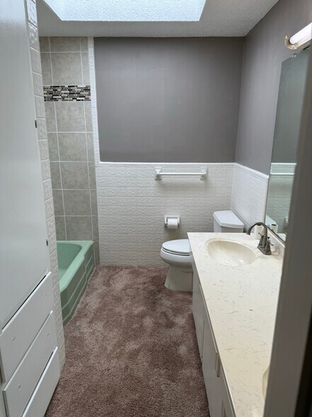 Building Photo - 3513 46th St