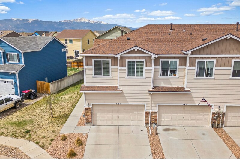 Building Photo - 2404 Obsidian Forest View