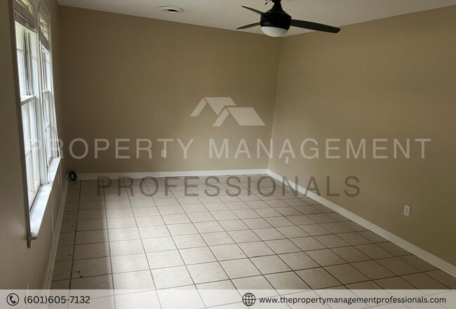 Building Photo - 1258 Deerfield Ln