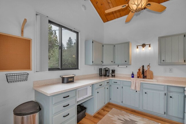 Building Photo - 355 Mullins Dr