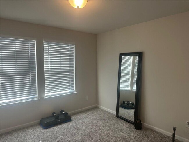 Building Photo - 3938 Dean Grv Wy