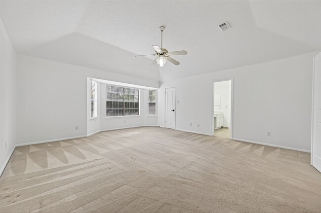 Building Photo - 2431 Parkwood Ln