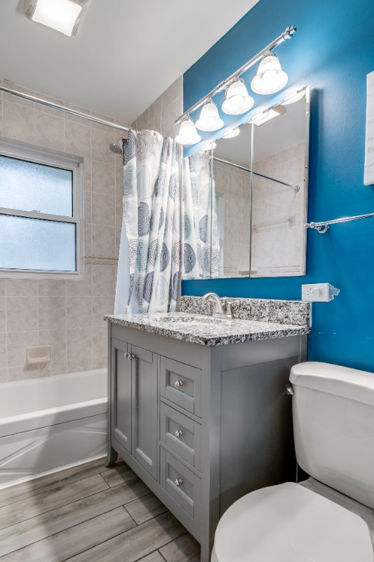 Building Photo - 6367 Zinnia Ln N