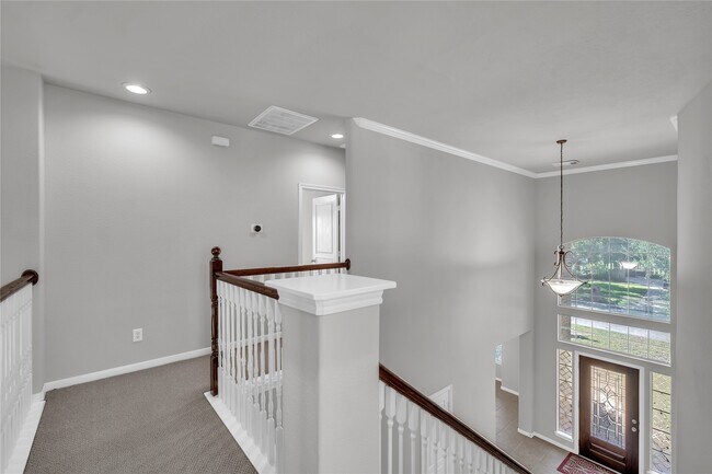 Building Photo - 17426 Memorial Blossom Dr