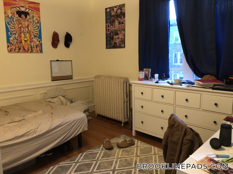 Building Photo - 316 St Paul St