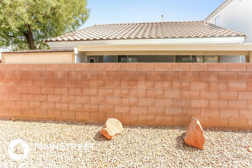 Building Photo - 2705 Positive Ct