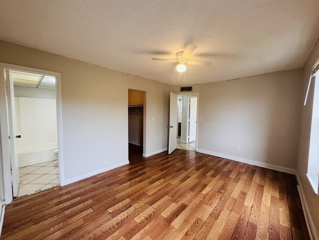 Building Photo - 2800 NW 56th Ave