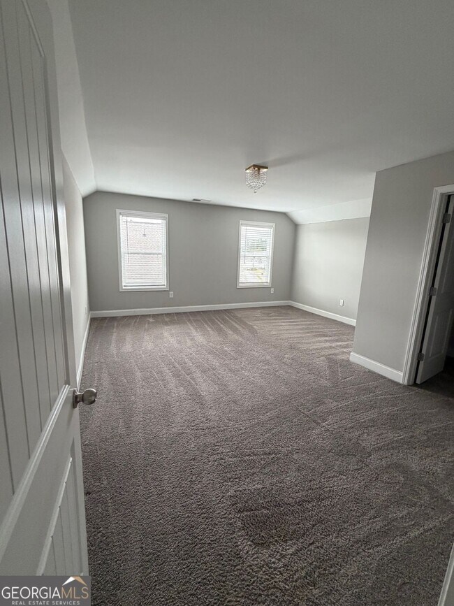 Building Photo - 1120 Riverwalk Manor Dr