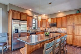 Building Photo - 88 Midnight Sun Rd