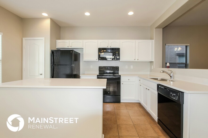 Building Photo - 17159 N 184th Dr