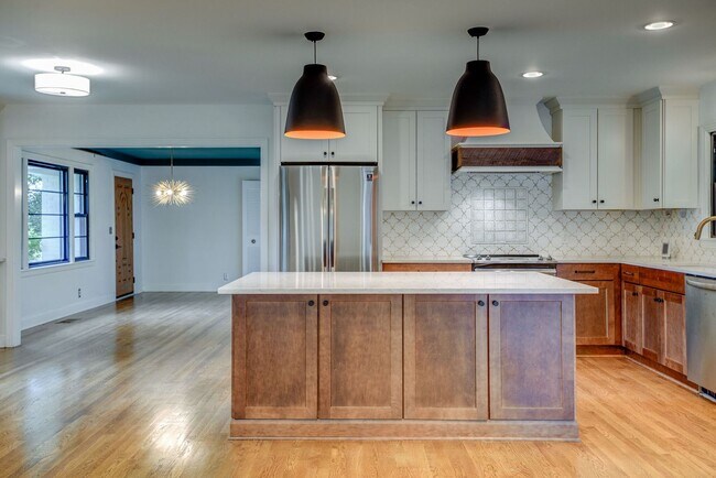Building Photo - Renovated Mid-Century Modern Ranch in the ...