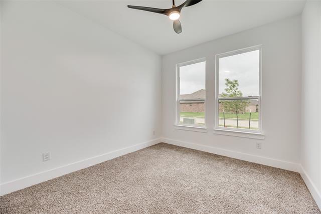 Building Photo - 1008 St Matthews Cir