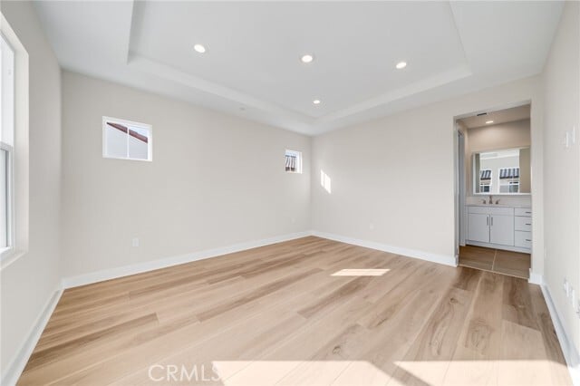 Building Photo - 716 Olivier Dr