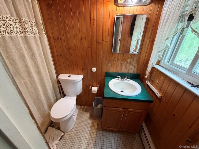 Building Photo - 30 Dumond Pl