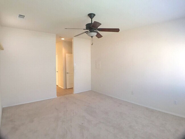 Building Photo - Spacious 2 bedroom home in gated 55+ Community w/ community pool in Bernalillo/Rio Rancho. Close ...