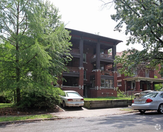 Building Photo - 2759 Charlotte St