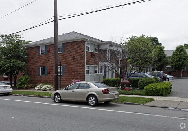 Primary Photo - Ralson Apartments