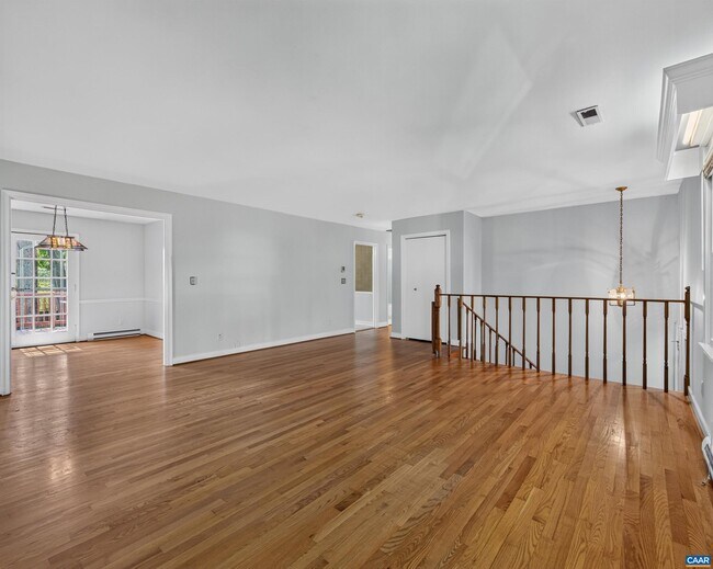 Building Photo - 308 Eastbrook Dr
