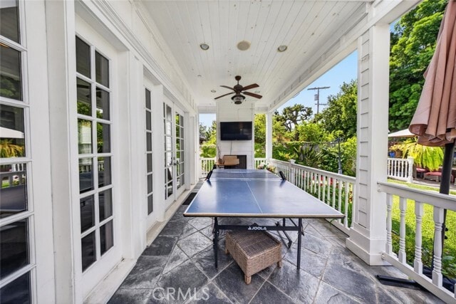 Building Photo - 4533 Farmdale Ave