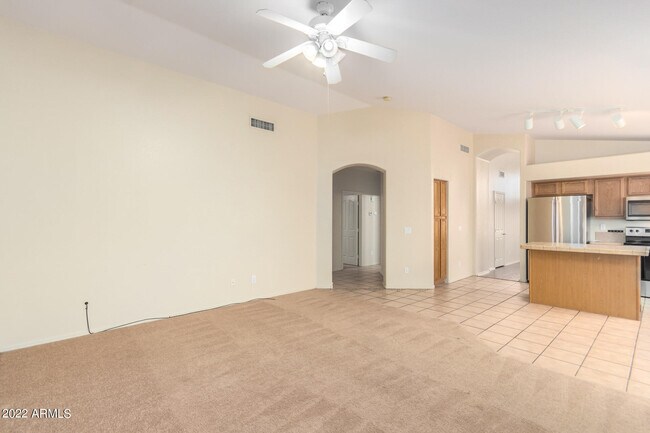 Building Photo - 12531 W Edgemont Ave