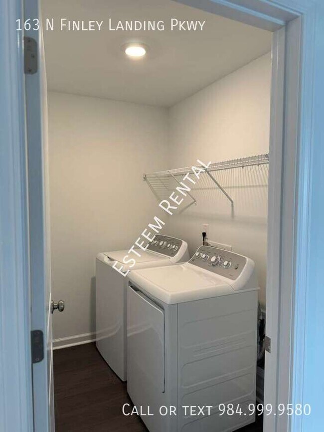 Building Photo - 163 S Finley Lndg Pkwy