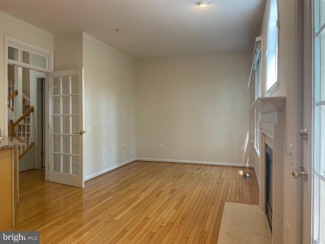 Building Photo - 6130 Stonehenge Pl