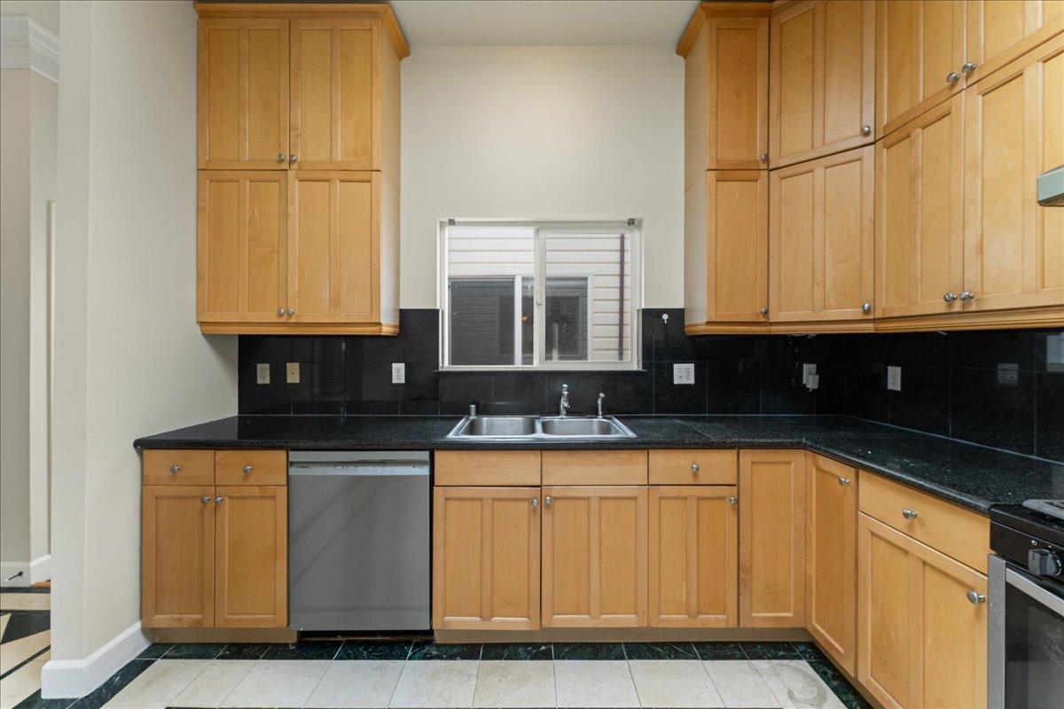 Building Photo - 4619 Lincoln Way