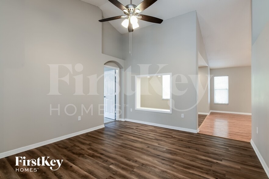 Building Photo - 15105 Greater Groves Blvd