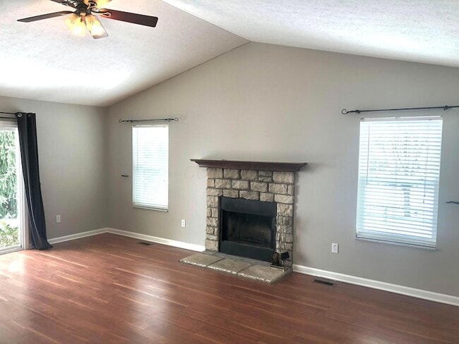 Building Photo - 2916 Abbey Knoll Dr