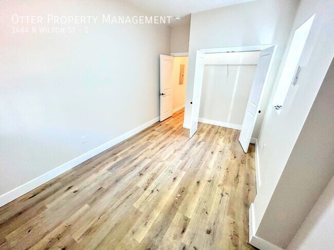 Building Photo - 1464 N Wilton St
