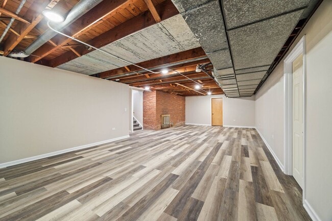 Building Photo - 246 Miller Ave