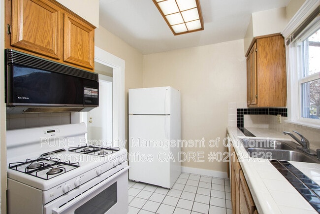 Building Photo - 2700 T St