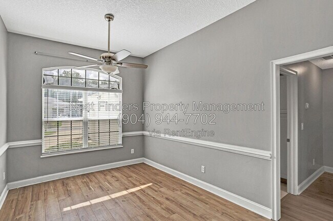 Building Photo - 1819 Branch Vine Dr W